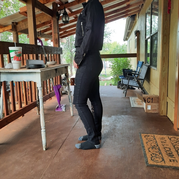 Whigh-waisted black  ripped skinny denim pant - Picture 11 of 16